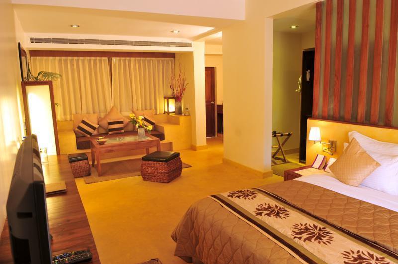 The Clematis Hotel Candolim Bilik gambar