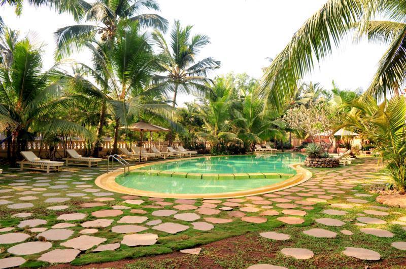 The Clematis Hotel Candolim Luaran gambar